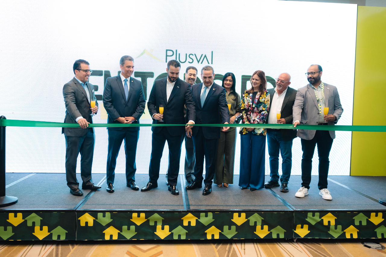Continúa la tercera edición de la feria inmobiliaria «Plusval en Todo RD» con atractivas tasas de financiamiento