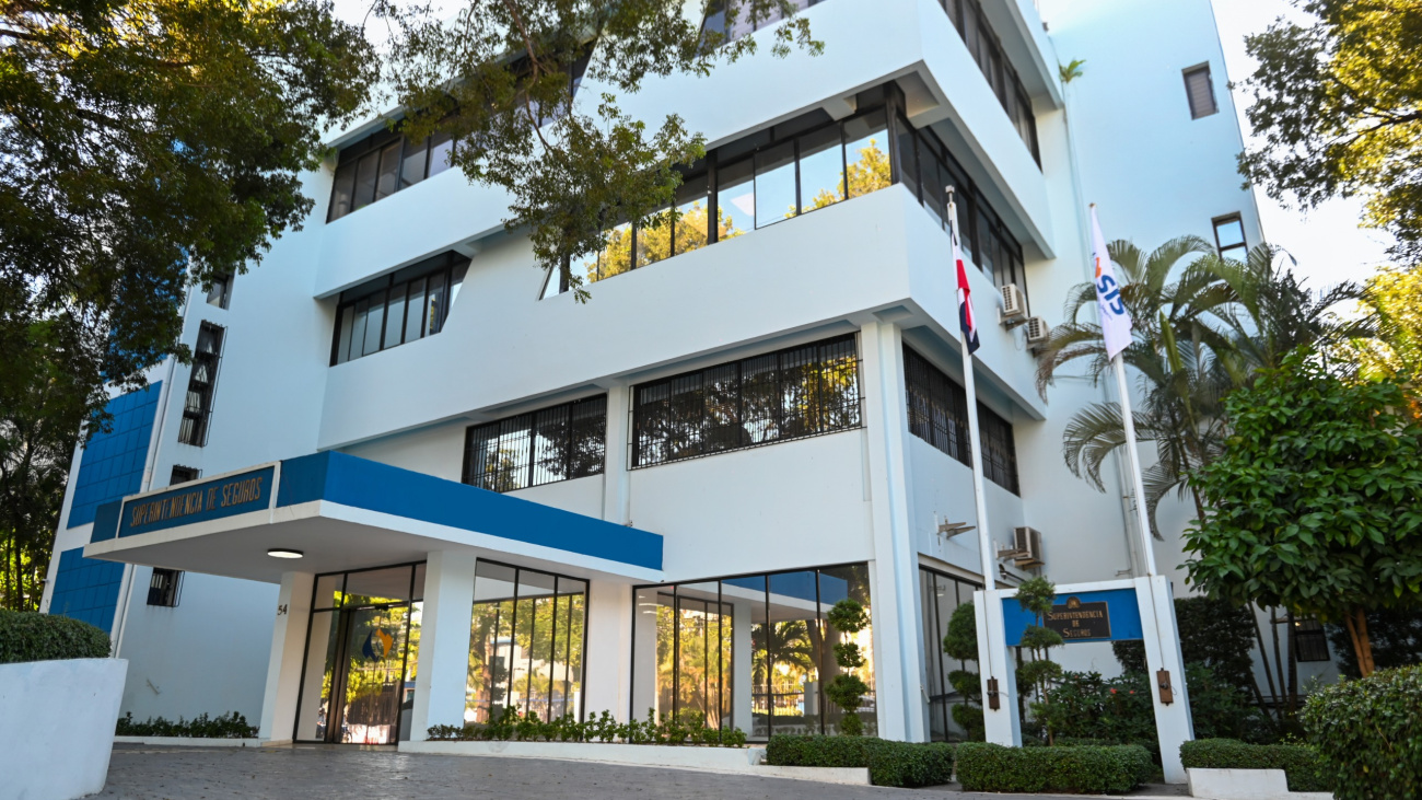 Superintendencia de Seguros llama a la prevención ante lluvias y exhorta a revisar coberturas de seguros por inundaciones