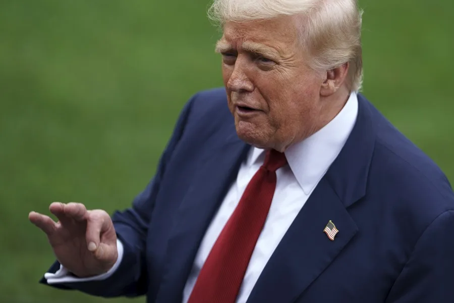 Trump dice que Irán hizo una nueva propuesta tras cancelar el viaje de sus enviados a Pakistán