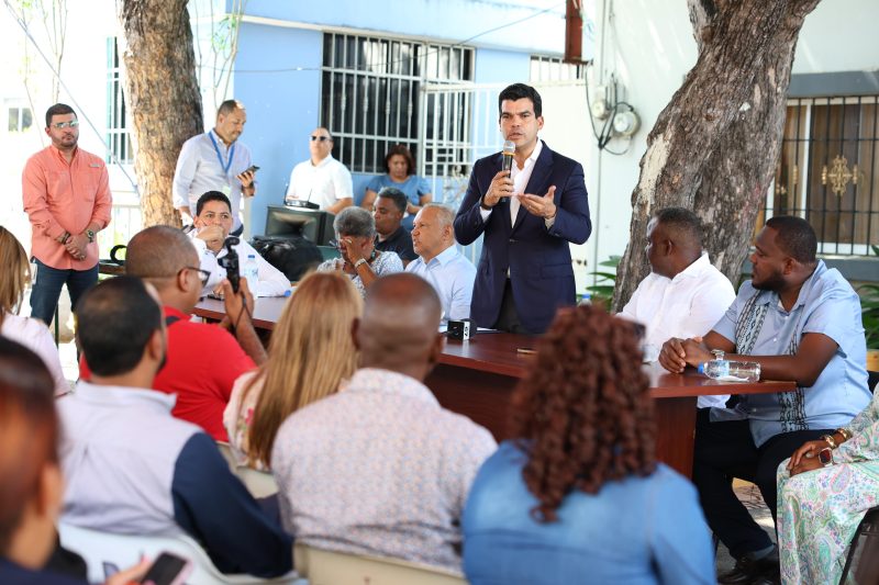 Wellington Arnaud afirma saneamiento de la cañada La Pava en Nizao, provincia Peravia, garantiza calidad de vida para moradores