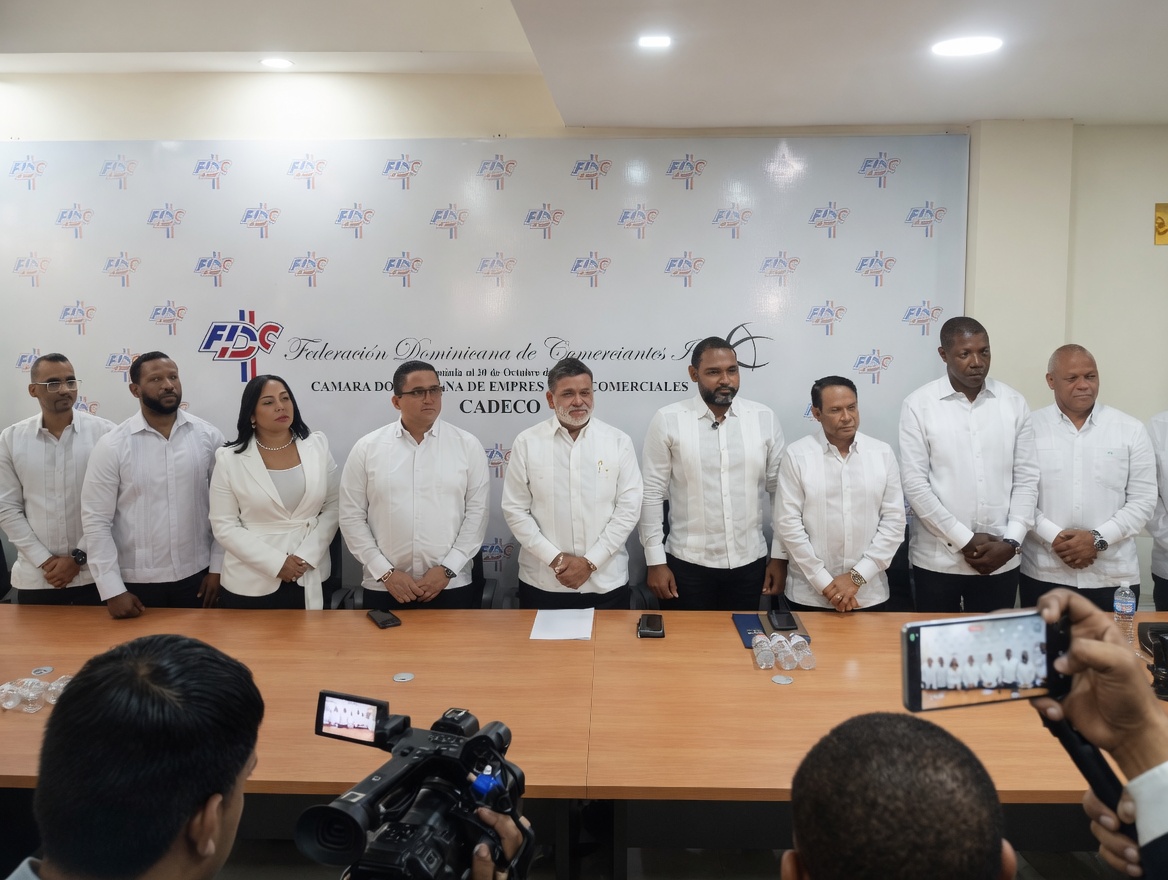 Cámara de Comercio Empresarial de Santo Domingo Norte (CCESDN) es juramentada como miembro de la Federación Dominicana de Comerciantes