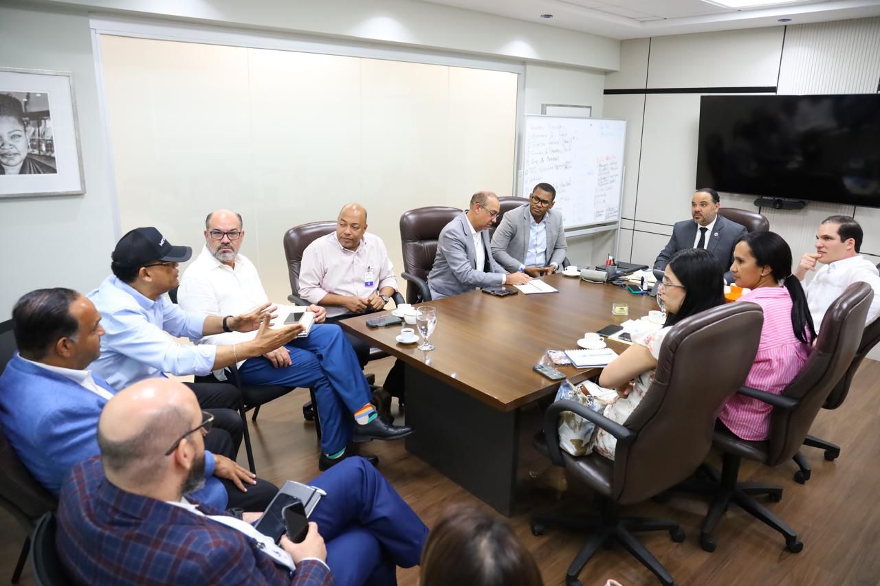 Defensor del Pueblo y Gabinete de Transporte acuerdan soluciones en beneficio de usuarios Corredor Núñez de Cáceres