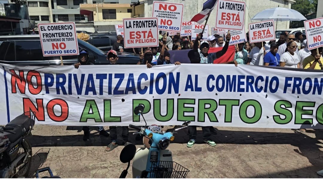 Comerciantes fronterizos protestan contra los puertos secos en Dajabón