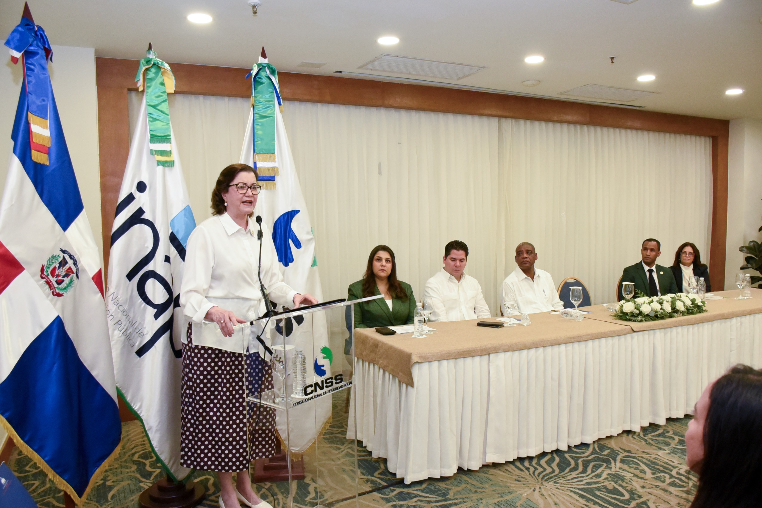 CNSS y el INAP finalizan capacitación en Seguridad Social