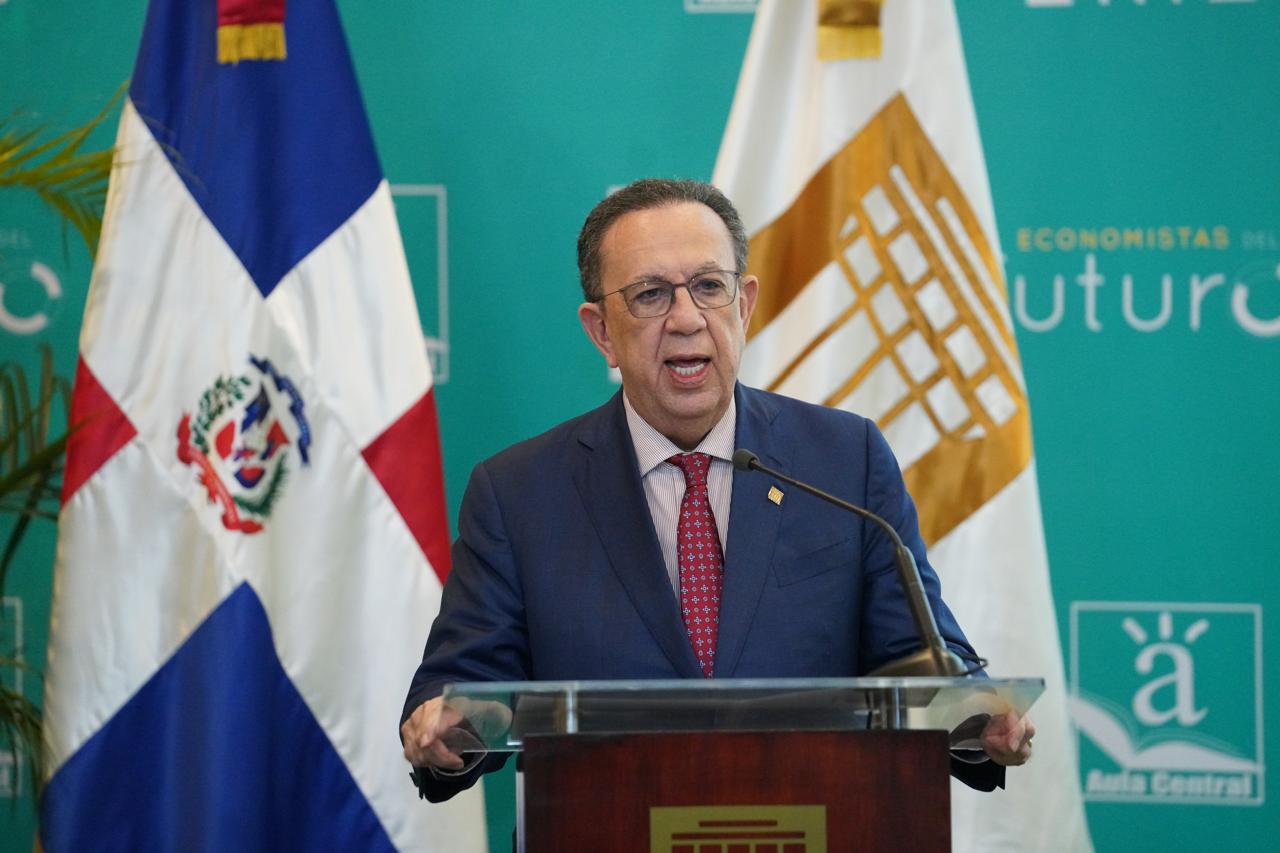 BCRD realiza el acto de premiación de su  XIII competencia académica “Economistas del Futuro”