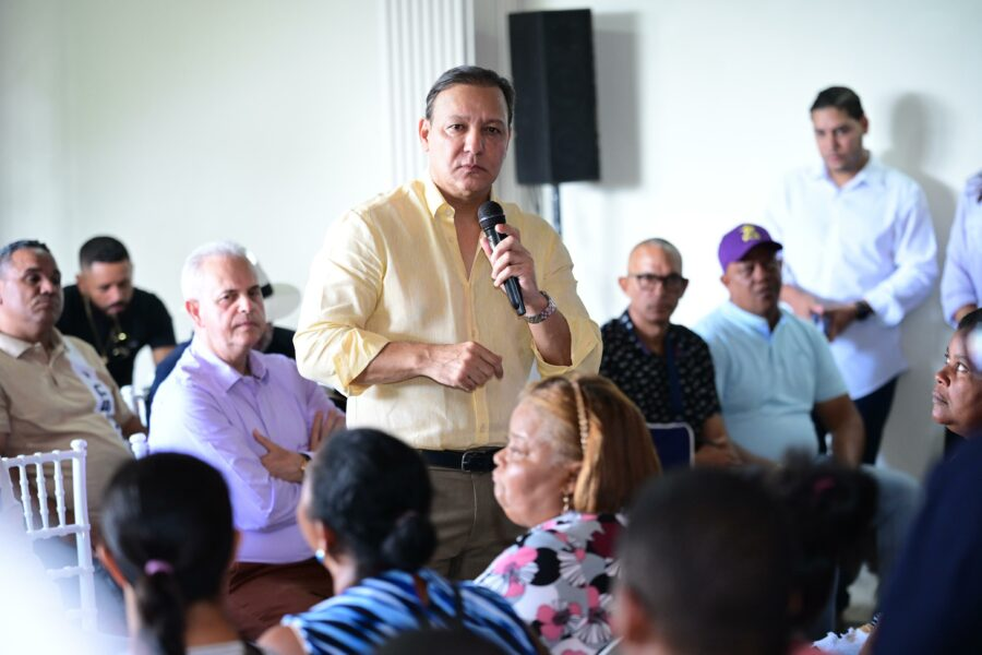 Abel Martínez asegura desde La Vega que “ya no caben más promesas” y promete resultados en 2028