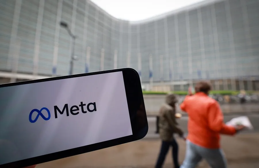 Bruselas pide a Meta que permita el uso de servicios de inteligencia artificial alternativos en WhatsApp