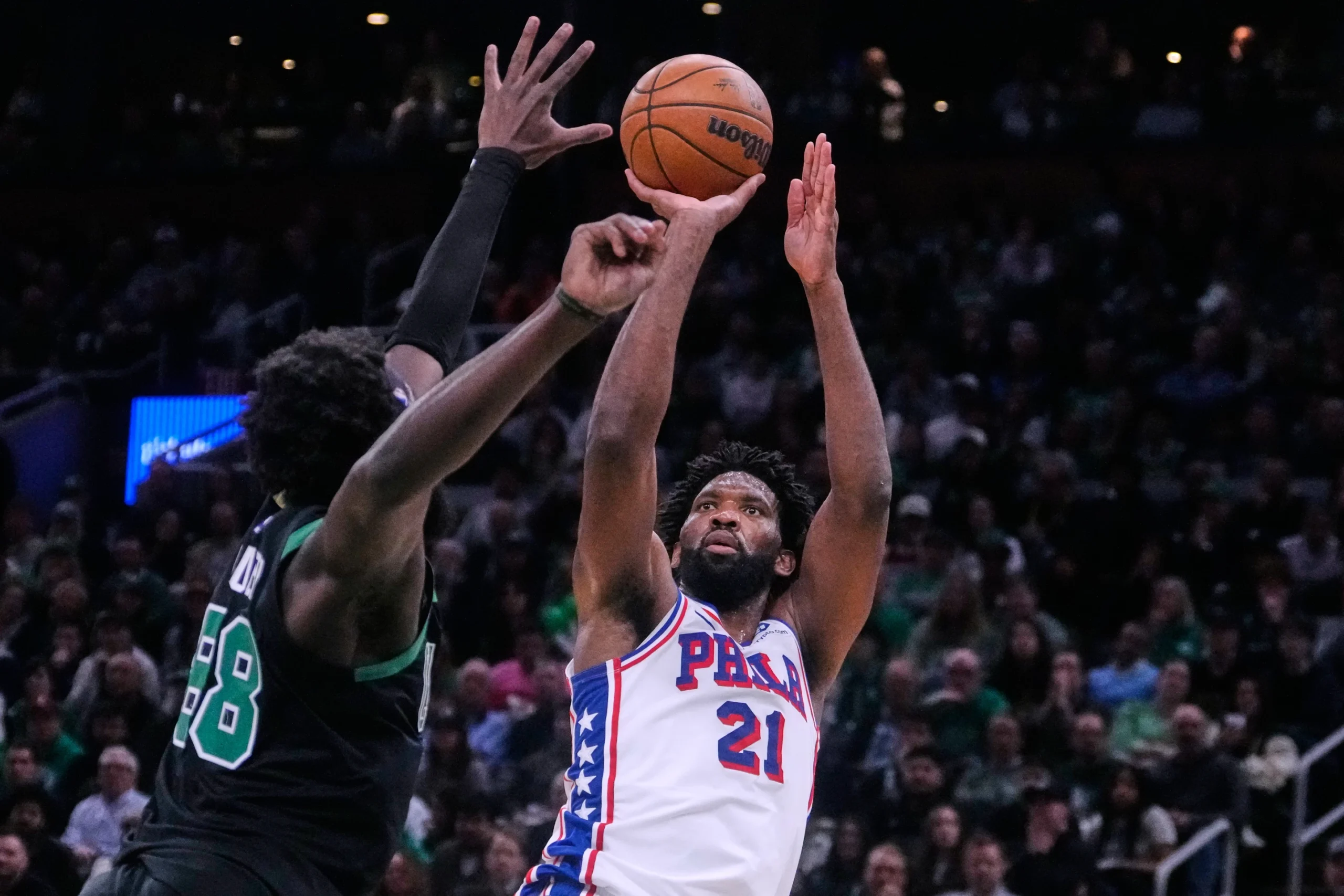 Joel Embiid anotó 33 puntos y los 76ers vencieron a los Celtics 113-97 en el quinto partido para mantener vivas sus esperanzas en la temporada.