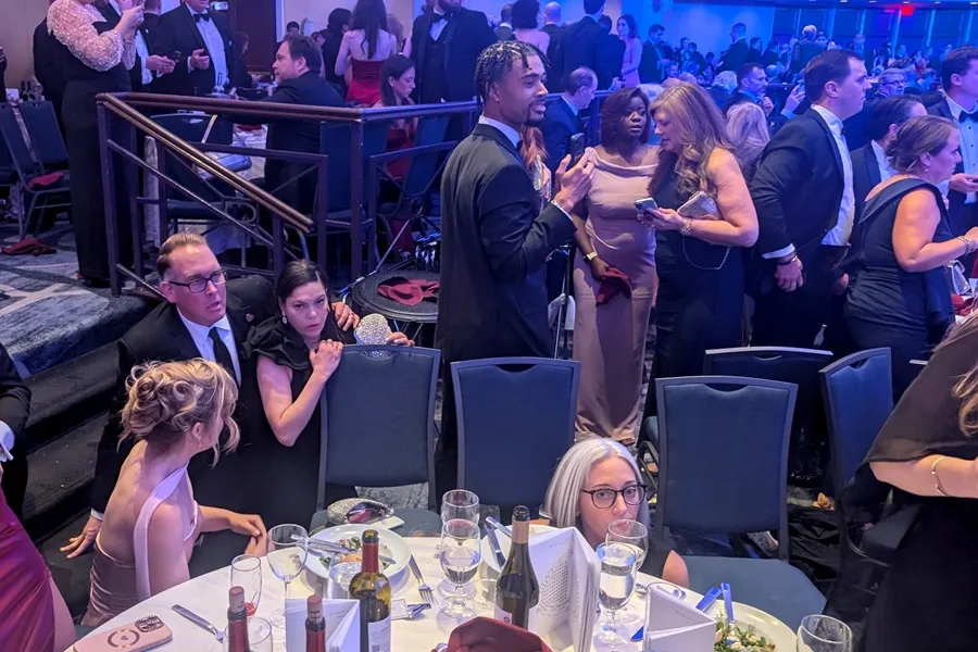 «Es una escena de un crimen»: así se vivió el tiroteo de la cena de Trump desde dentro