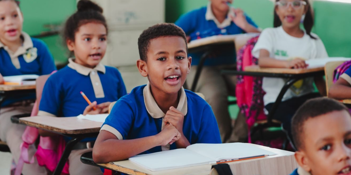 Educación suspende docencia este miércoles en varias provincias por lluvias asociadas a vaguada