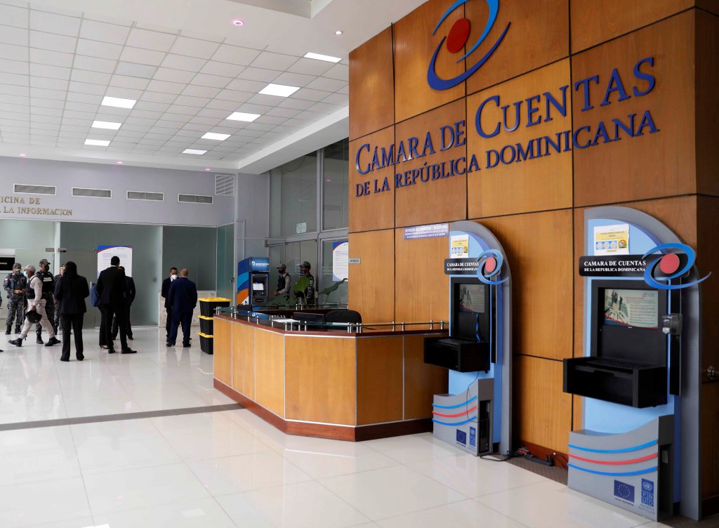 Propuesta genera debate: miembros de la Cámara de Cuentas buscan alza salarial