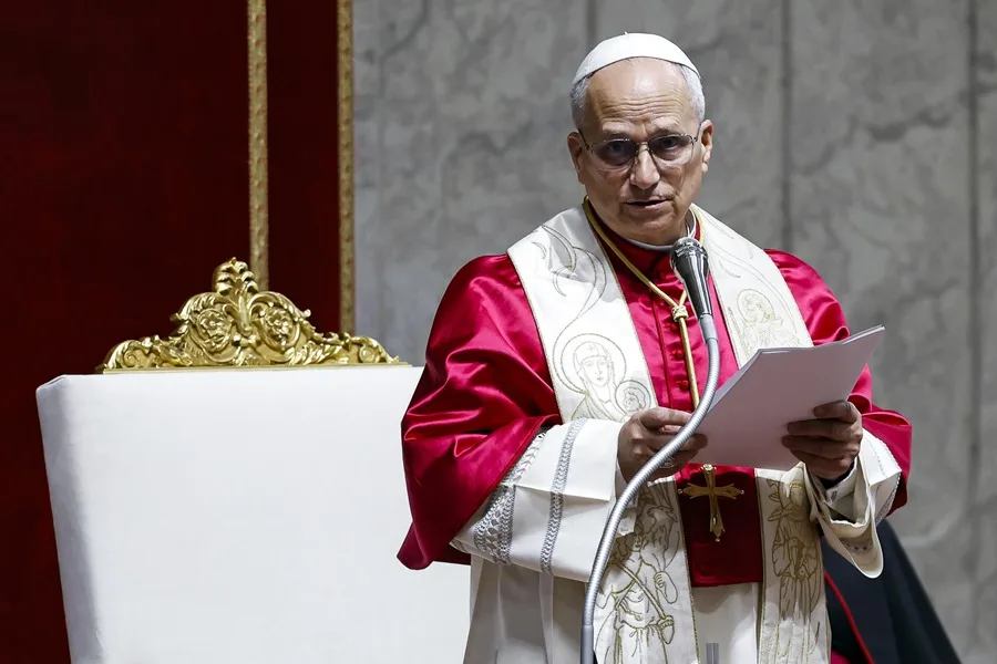 El papa urge a la paz a los gobernantes: «¡Deténganse! ¡Siéntense en mesas de mediación!» El papa urge a la paz a los gobernantes: «¡Deténganse! ¡Siéntense en mesas de mediación!»