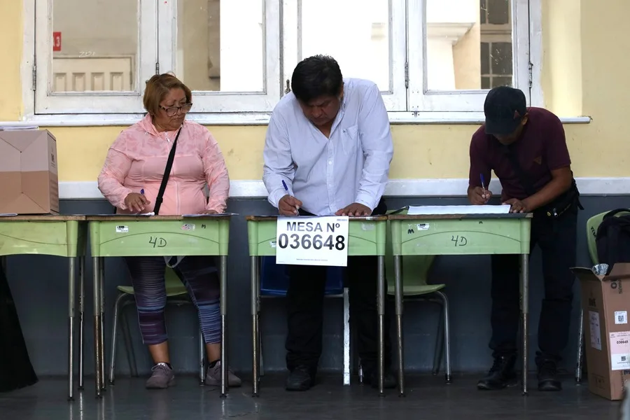 Candidato de ultraderecha critica los retrasos en el inicio de la votación en Perú: «empezó fraude» Candidato de ultraderecha critica los retrasos en el inicio de la votación en Perú: «empezó fraude»