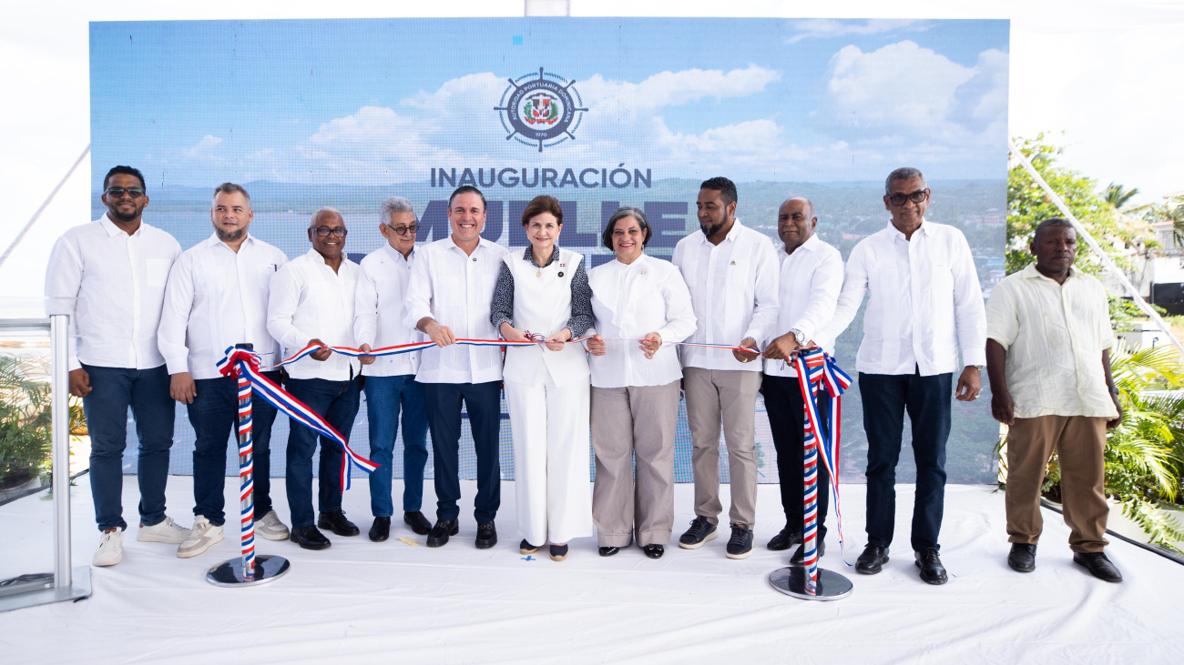 Vicepresidenta Raquel Peña entrega remozado hospital y obras que fortalecen a Sabana de la Mar