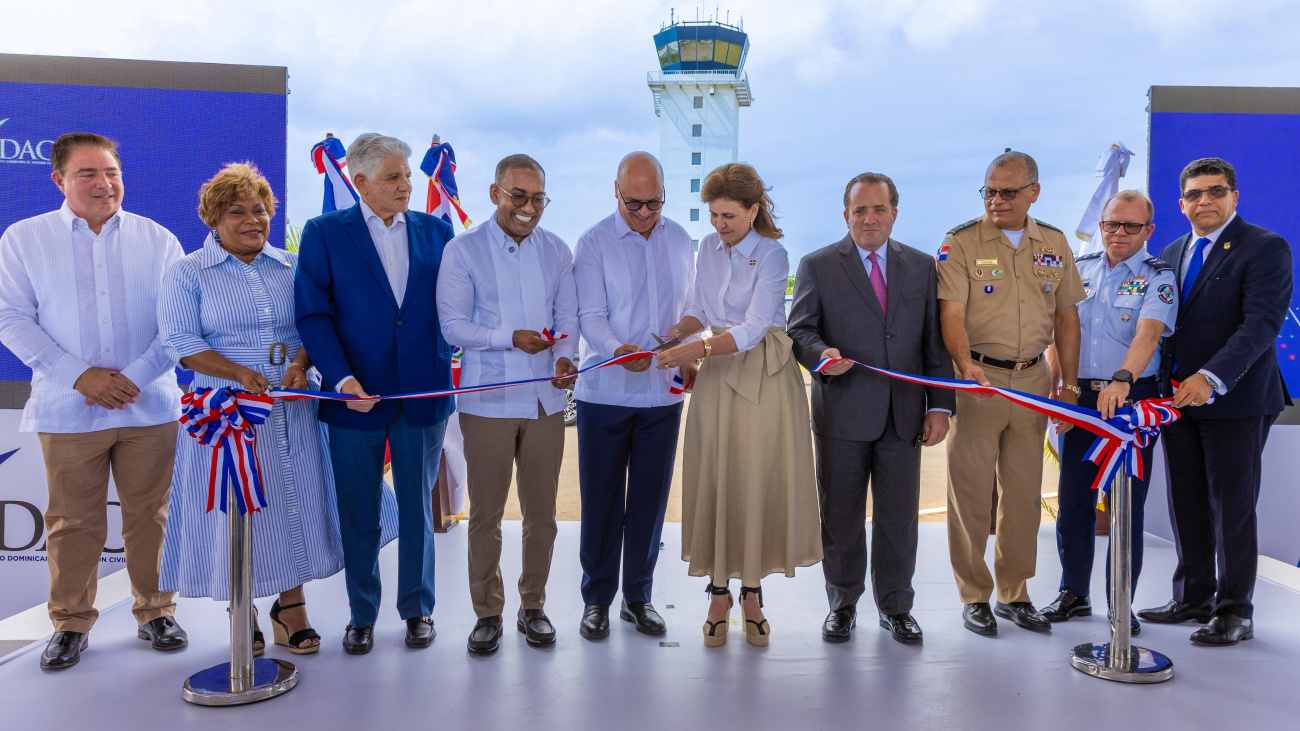 La vicepresidenta Raquel Peña encabeza inauguración de torre de control y moderno sistema de balizamiento en la Base Aérea de San Isidro La vicepresidenta Raquel Peña encabeza inauguración de torre de control y moderno sistema de balizamiento en la Base Aérea de San Isidro