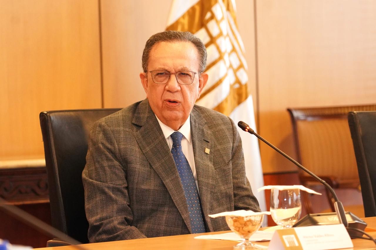 Valdez Albizu se reúne con presidentes de las entidades bancarias para pasar balance a la economía dominicana ante el panorama de incertidumbre mundial