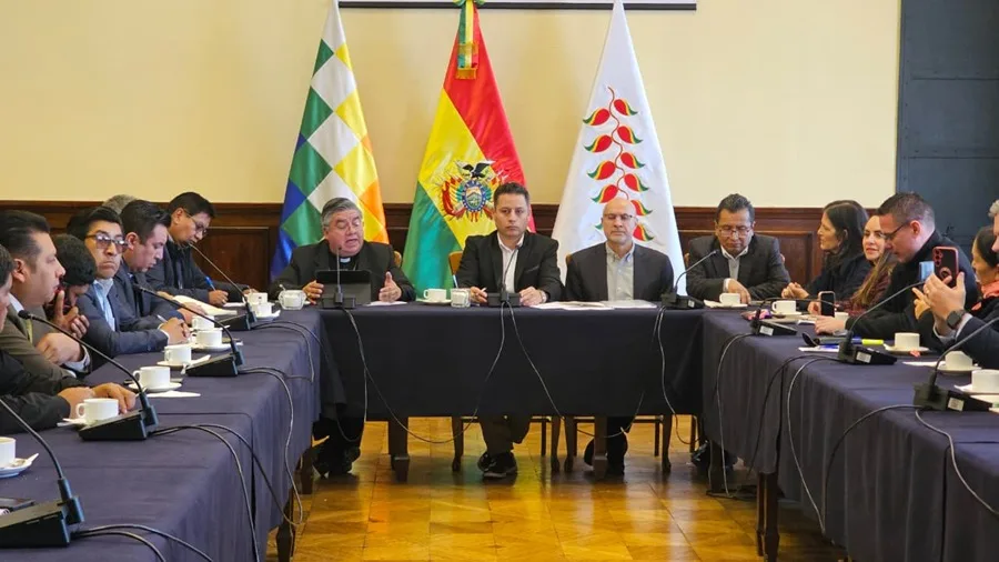 El Gobierno boliviano garantiza que no se aprehenderá a los dirigentes que asistan al diálogo