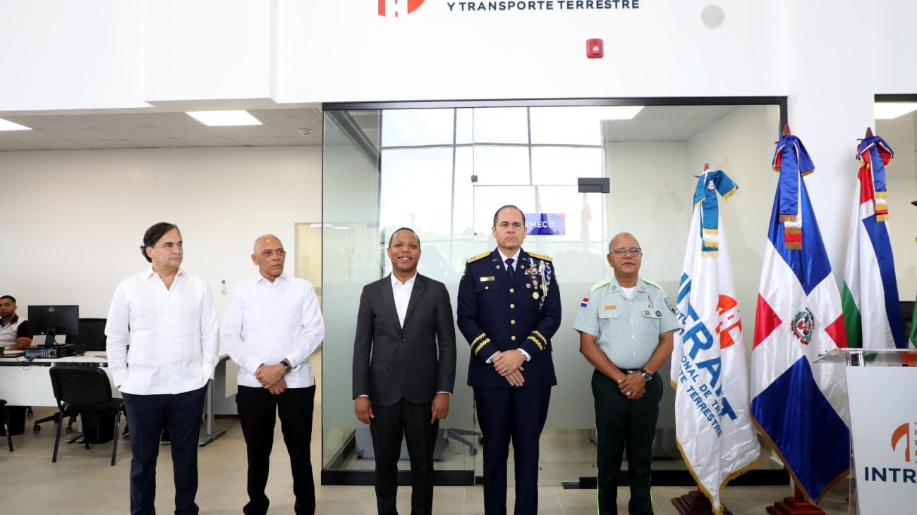 Intrant inaugura nueva oficina para licencias en el Cenarve de Santo Domingo Oeste Intrant inaugura nueva oficina para licencias en el Cenarve de Santo Domingo Oeste