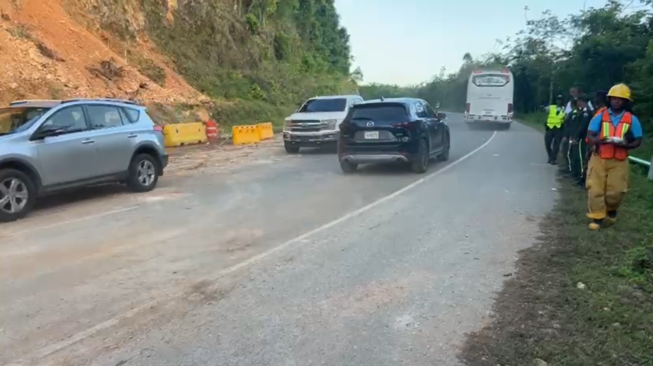 Restablecen el tránsito en Majagual tras rápida intervención de Obras Públicas