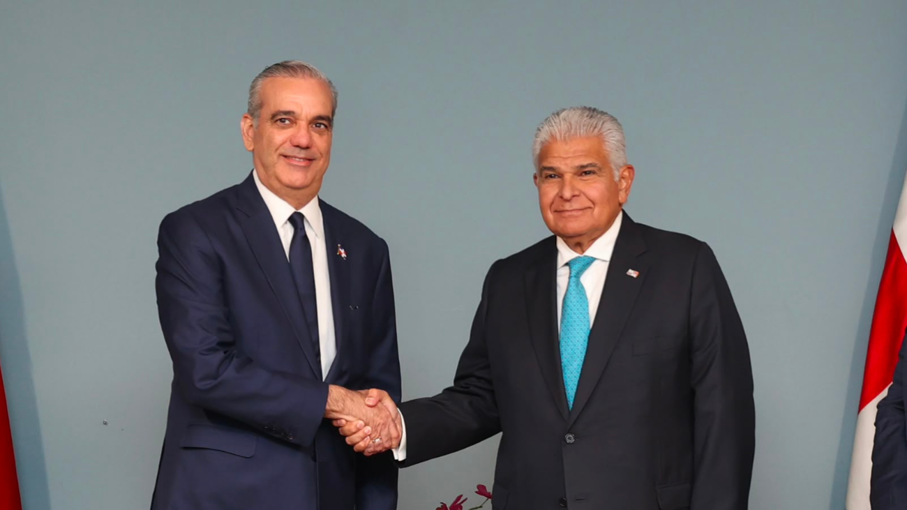 Presidente Abinader se reúne con su homólogo panameño, José Raúl Mulino