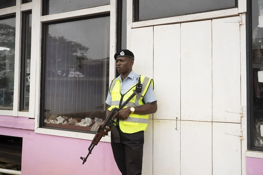 Guyana solicita a las Fuerzas Armadas mantener el «orden interno» para defender el Esequibo