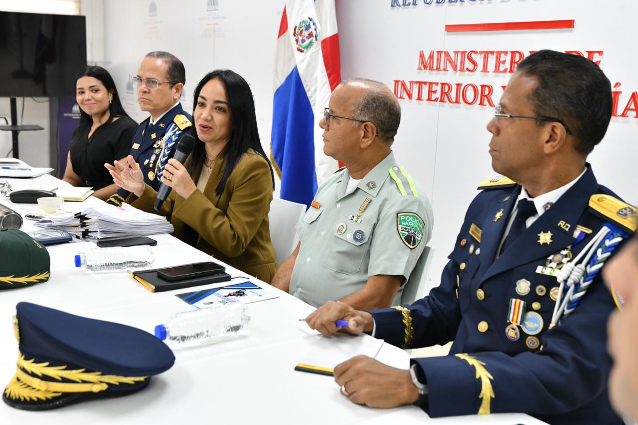 Interior y Policía coordina acciones con motoconchistas y la PN contra la violencia Interior y Policía coordina acciones con motoconchistas y la PN contra la violencia