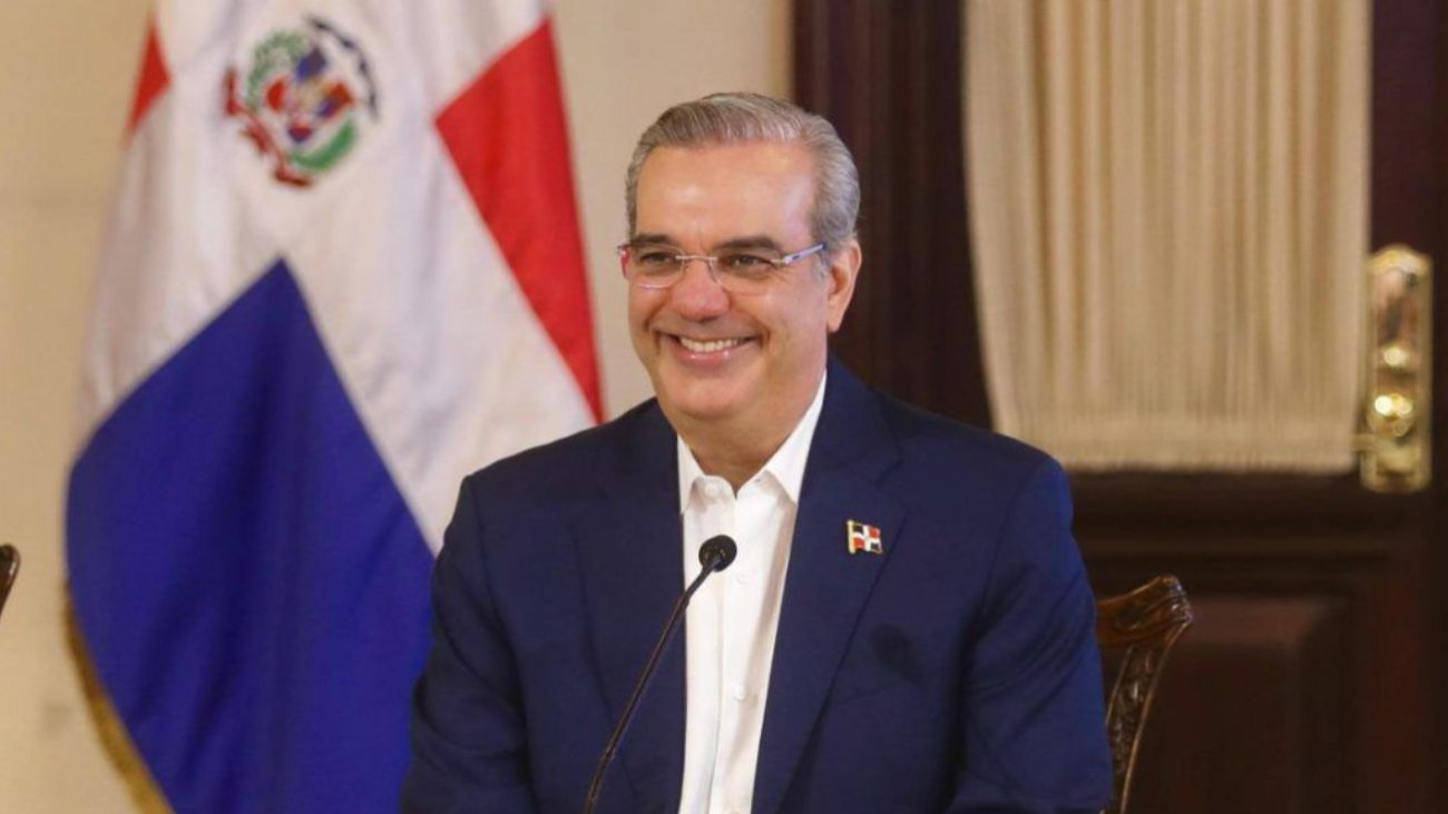 Presidente Luis Abinader viaja este sábado a Miami, donde será reconocido por el Centro Adam Smith para la Libertad Económica Presidente Luis Abinader viaja este sábado a Miami, donde será reconocido por el Centro Adam Smith para la Libertad Económica