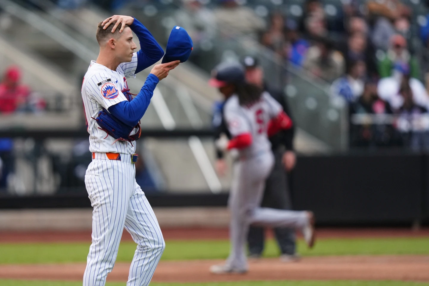Weaver dice que las derrotas están afectando a los Mets, que sienten que la temporada se está volviendo asfixiante después de su decimoséptima derrota en 20 juegos