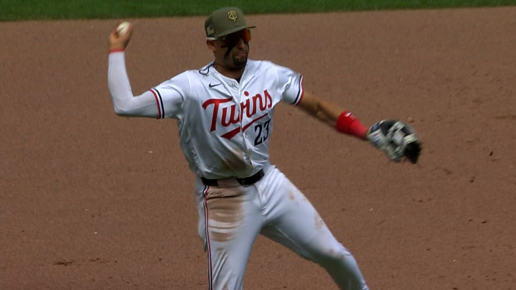 Mellizos envían a Royce Lewis a Triple-A tras fuerte bache ofensivo Mellizos envían a Royce Lewis a Triple-A tras fuerte bache ofensivo