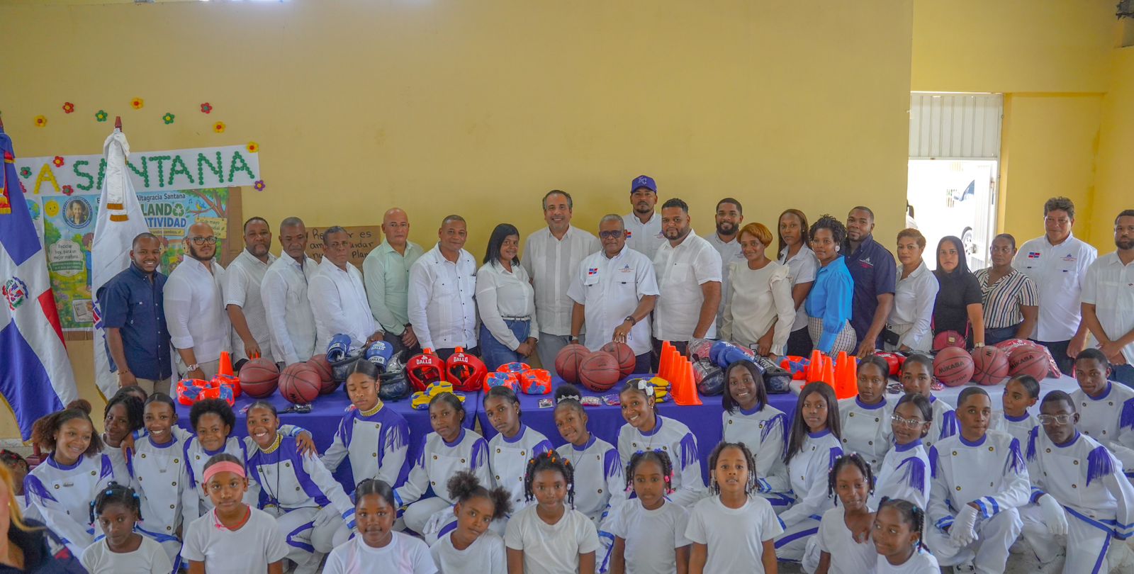 INEFI sigue haciendo historia: concluye la primera semana de la gran gira nacional de entrega de utilería desde Los Llanos tras recorrer más de 2,500 kilómetros INEFI sigue haciendo historia: concluye la primera semana de la gran gira nacional de entrega de utilería desde Los Llanos tras recorrer más de 2,500 kilómetros