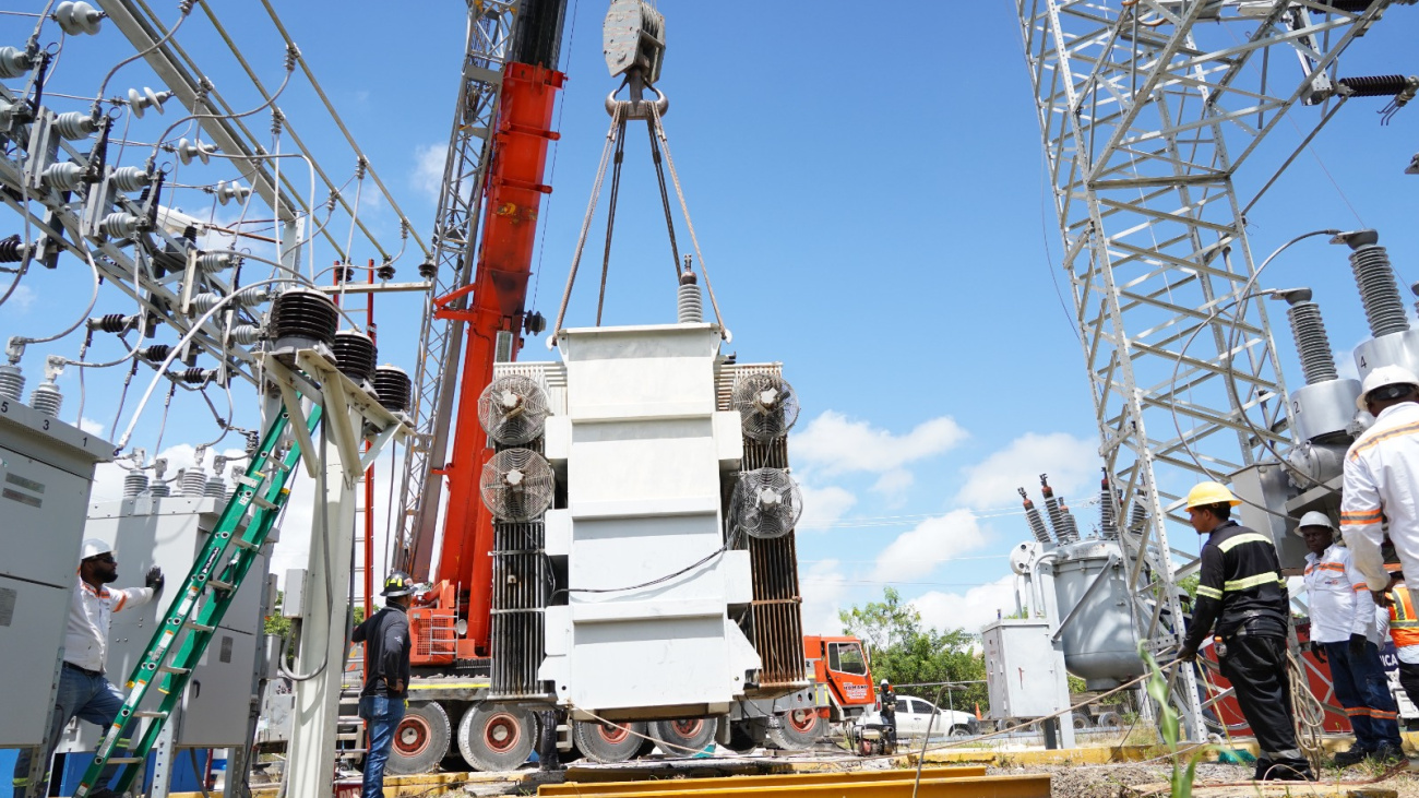 Edesur multiplica capacidad de servicio en Elías Piña con puesta en operación de transformador de potencia en subestación eléctrica Edesur multiplica capacidad de servicio en Elías Piña con puesta en operación de transformador de potencia en subestación eléctrica