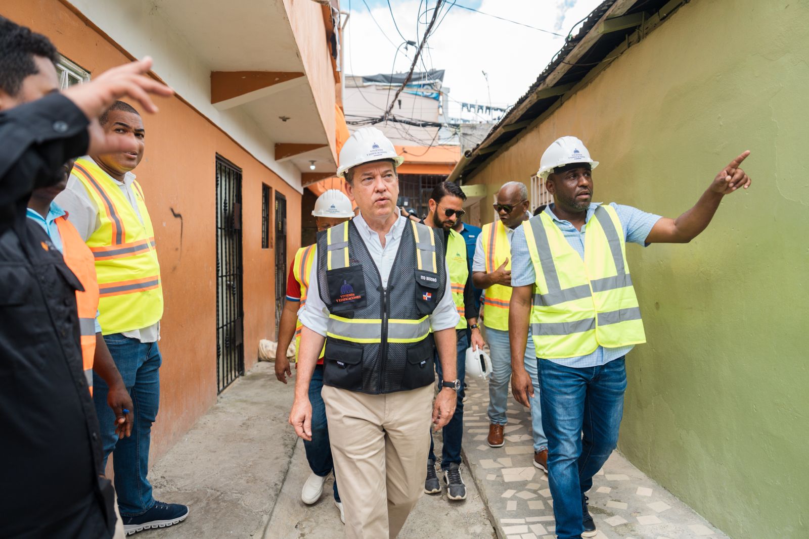 MIVHED inicia intervención de  viviendas en el sector 27 de Febrero