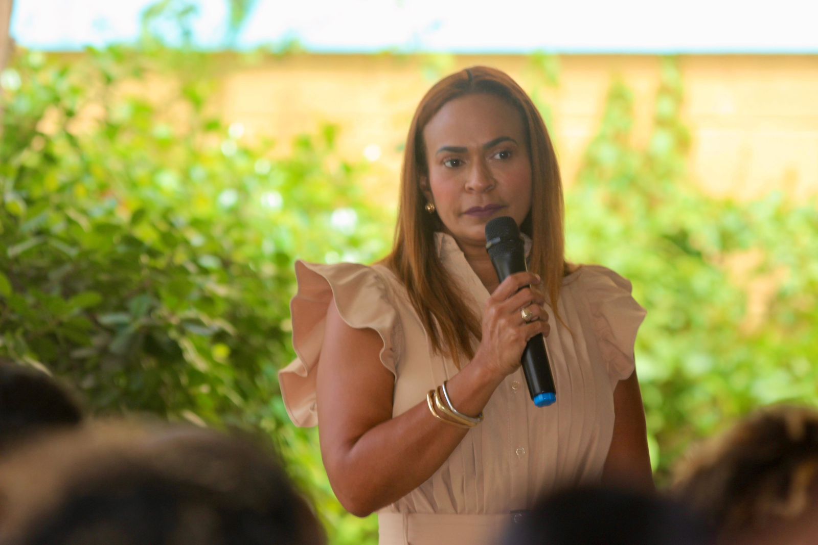 “No se puede inaugurar así”: Fuerza Magisterial cuestiona condiciones del entorno de liceo en Río San Juan