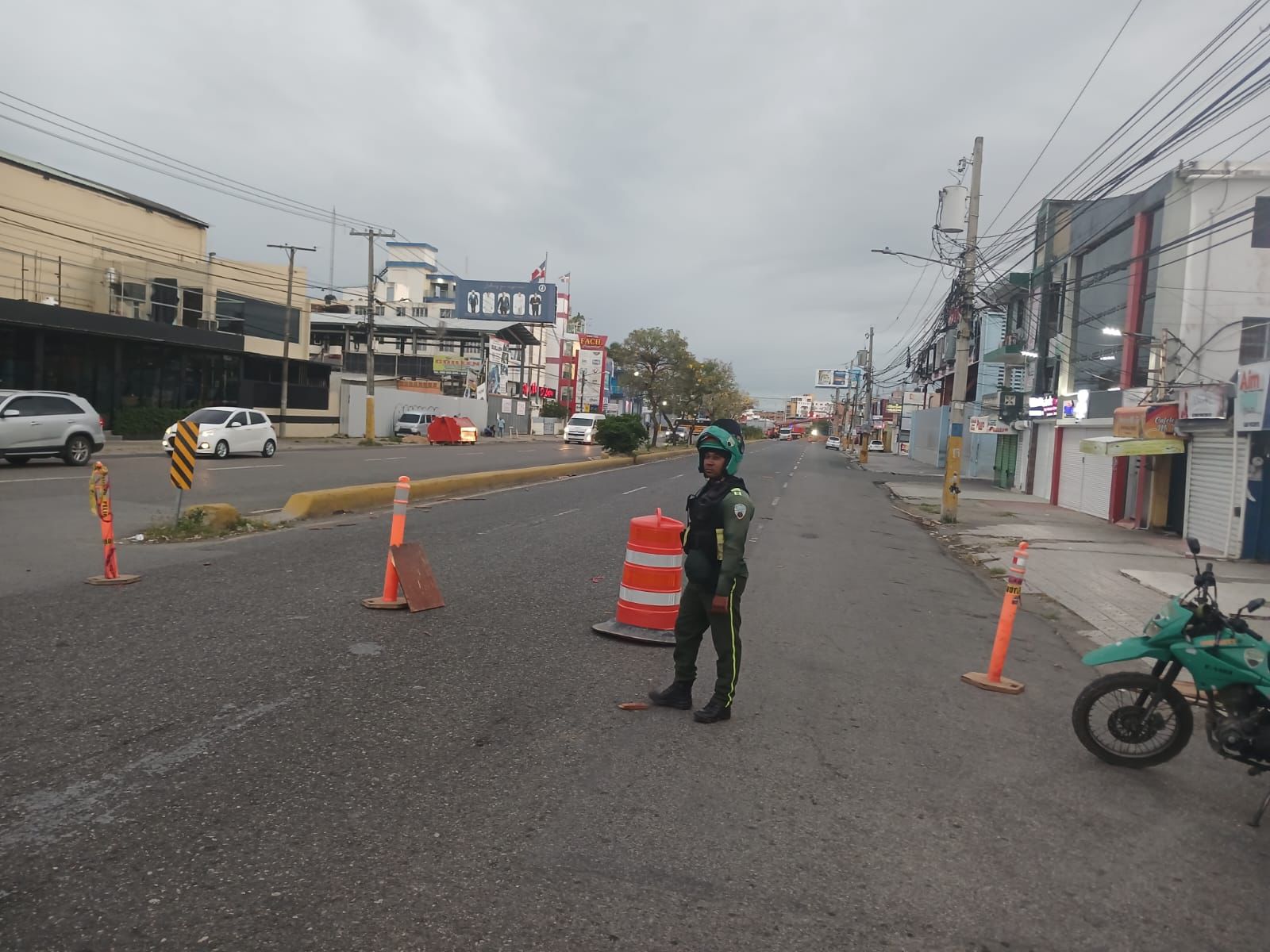 DIGESETT informa sobre desvío de tránsito en Santo Domingo Este por trabajos que realiza la CAASD