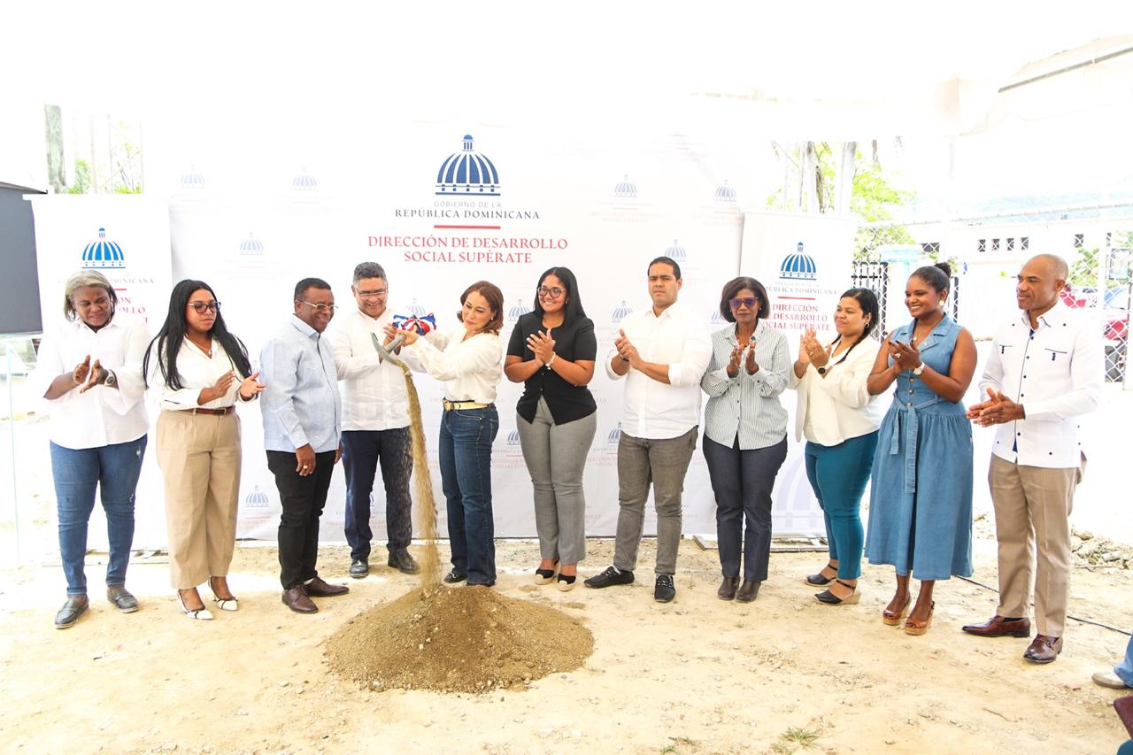 Supérate inicia construcción de Centro de Superación Comunitaria en Elías Piña Supérate inicia construcción de Centro de Superación Comunitaria en Elías Piña