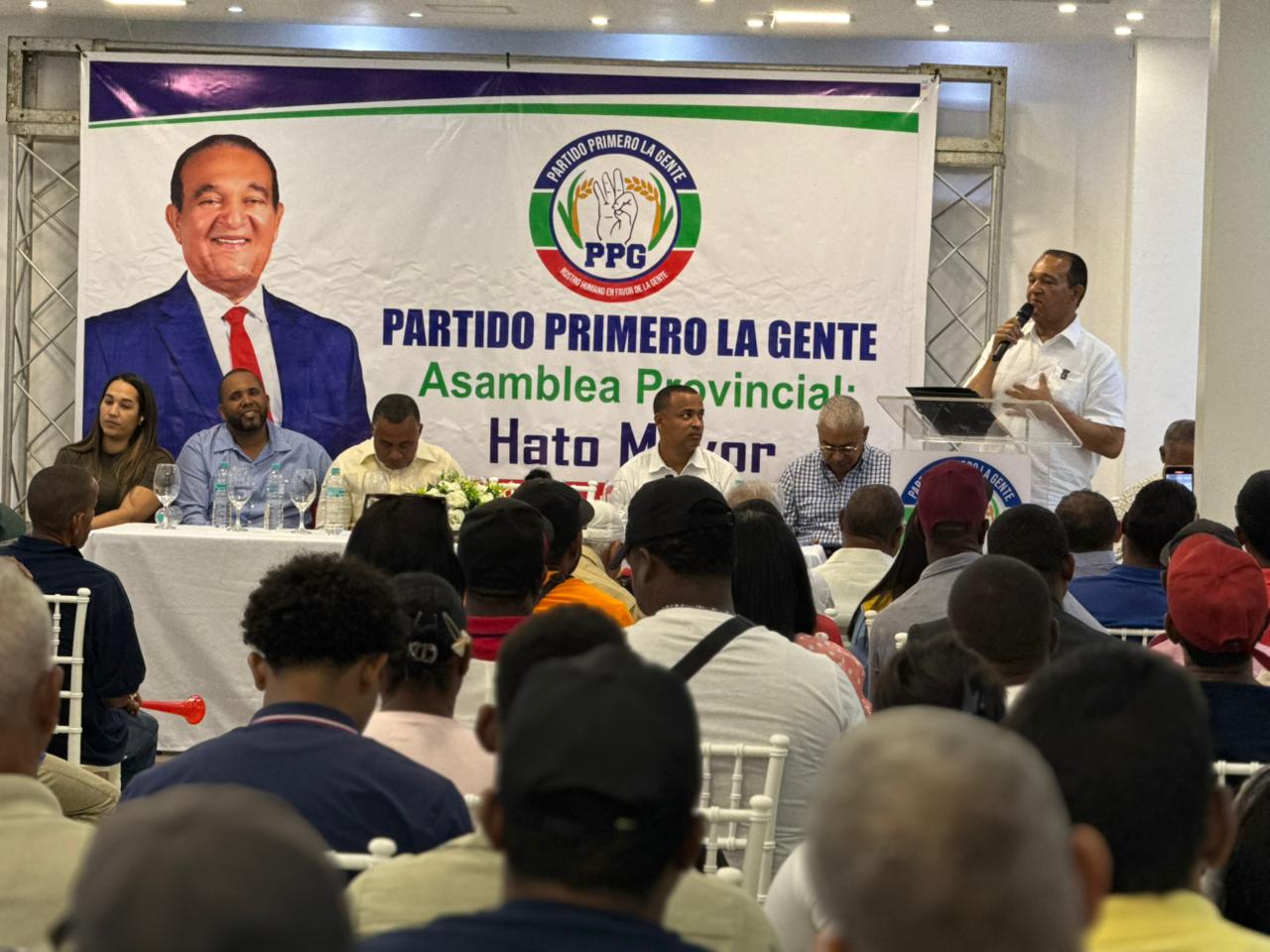 Senador Antonio Marte propondrá en el Congreso Nacional crear industrias generadoras de empleos con fondos de pensiones a los trabajadores de Hato Mayor y El Seybo.