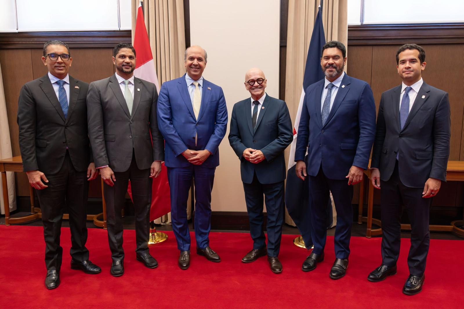 Senador Gustavo Lara es elegido miembro del Consejo de ParlAmericas por la región del Caribe para el período 2026-2028