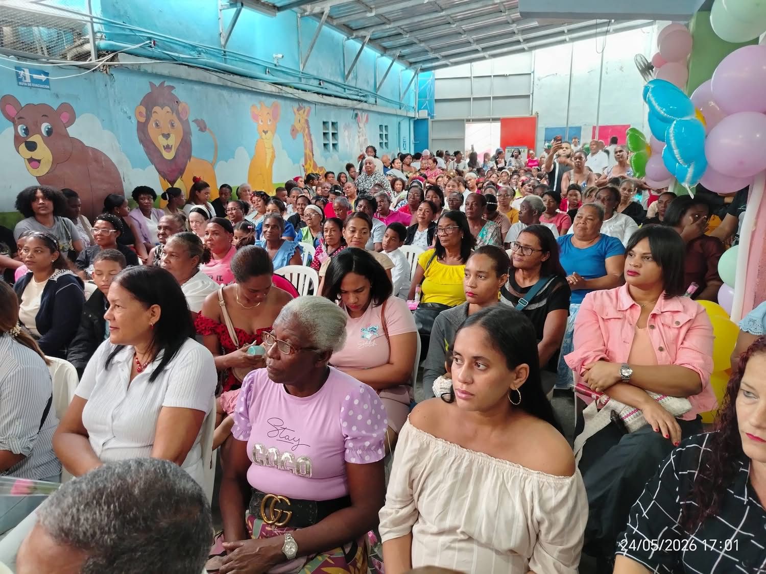 Víctor Pavón hace un llamado a las madres SDN luchar como lo hizo Mamá Tingo. Víctor Pavón hace un llamado a las madres SDN luchar como lo hizo Mamá Tingo.
