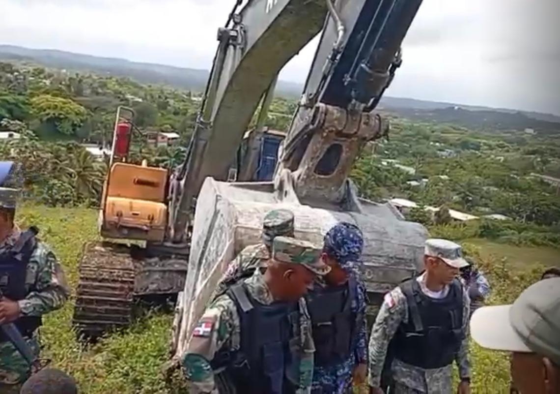 IAD inicia operativo de recuperación y protección de terrenos estatales en Najayo Arriba, San Cristóbal