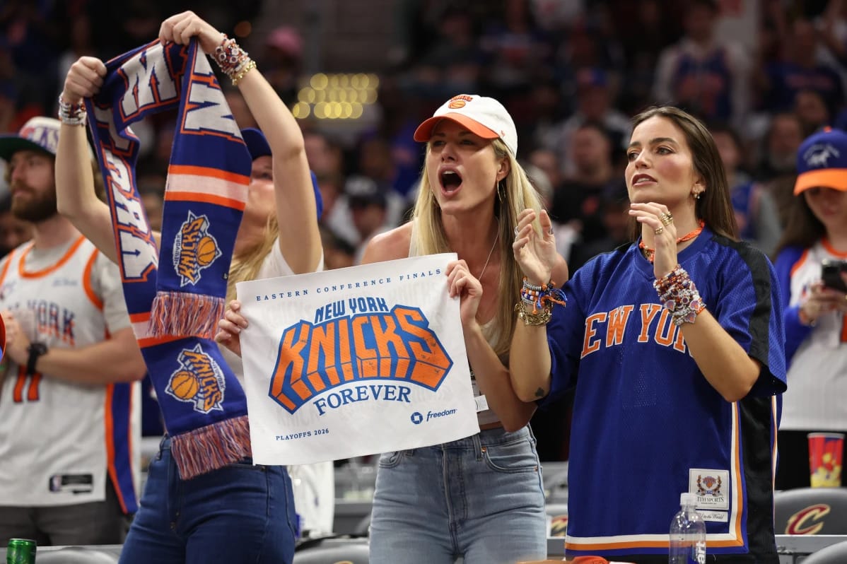 Los aficionados de los Knicks olvidan los malos tiempos y disfrutan de una racha histórica que los lleva a sus primeras Finales de la NBA desde 1999