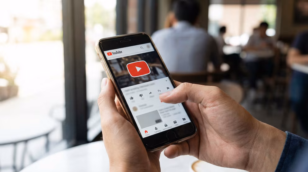 Qué es la función pantalla en pantalla y cómo aprovecharla en YouTube, Android y iPhone