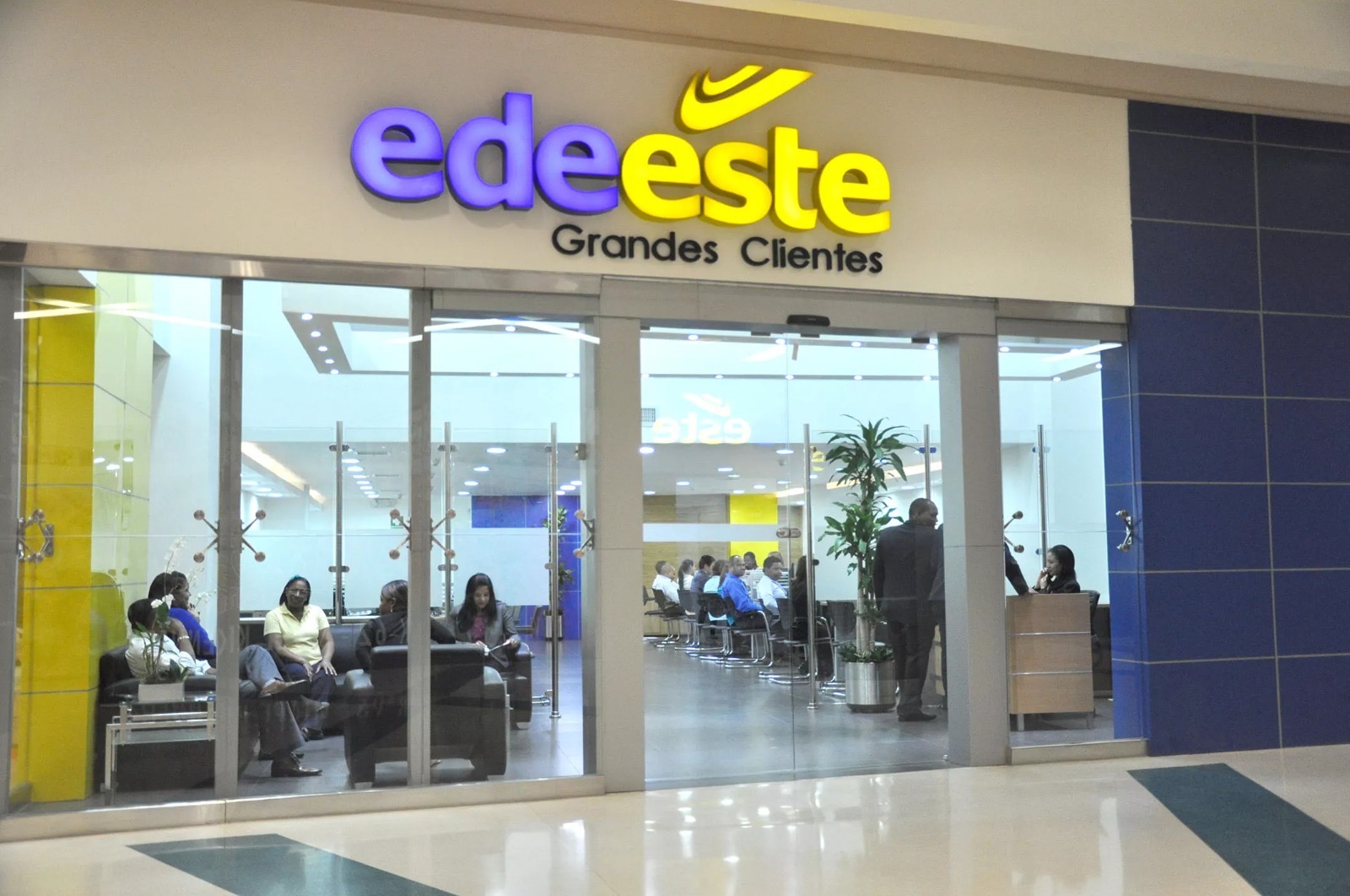 EDEESTE informa interrupción programada este domingo en el circuito CNP803, a requerimiento de la Superintendencia de Bancos EDEESTE informa interrupción programada este domingo en el circuito CNP803, a requerimiento de la Superintendencia de Bancos