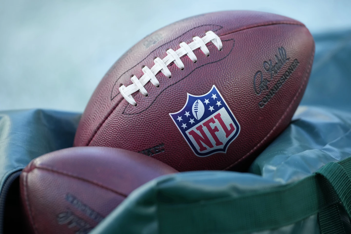 El fiscal general de Florida emite una citación judicial a la NFL para que realice una investigación sobre la Regla Rooney.