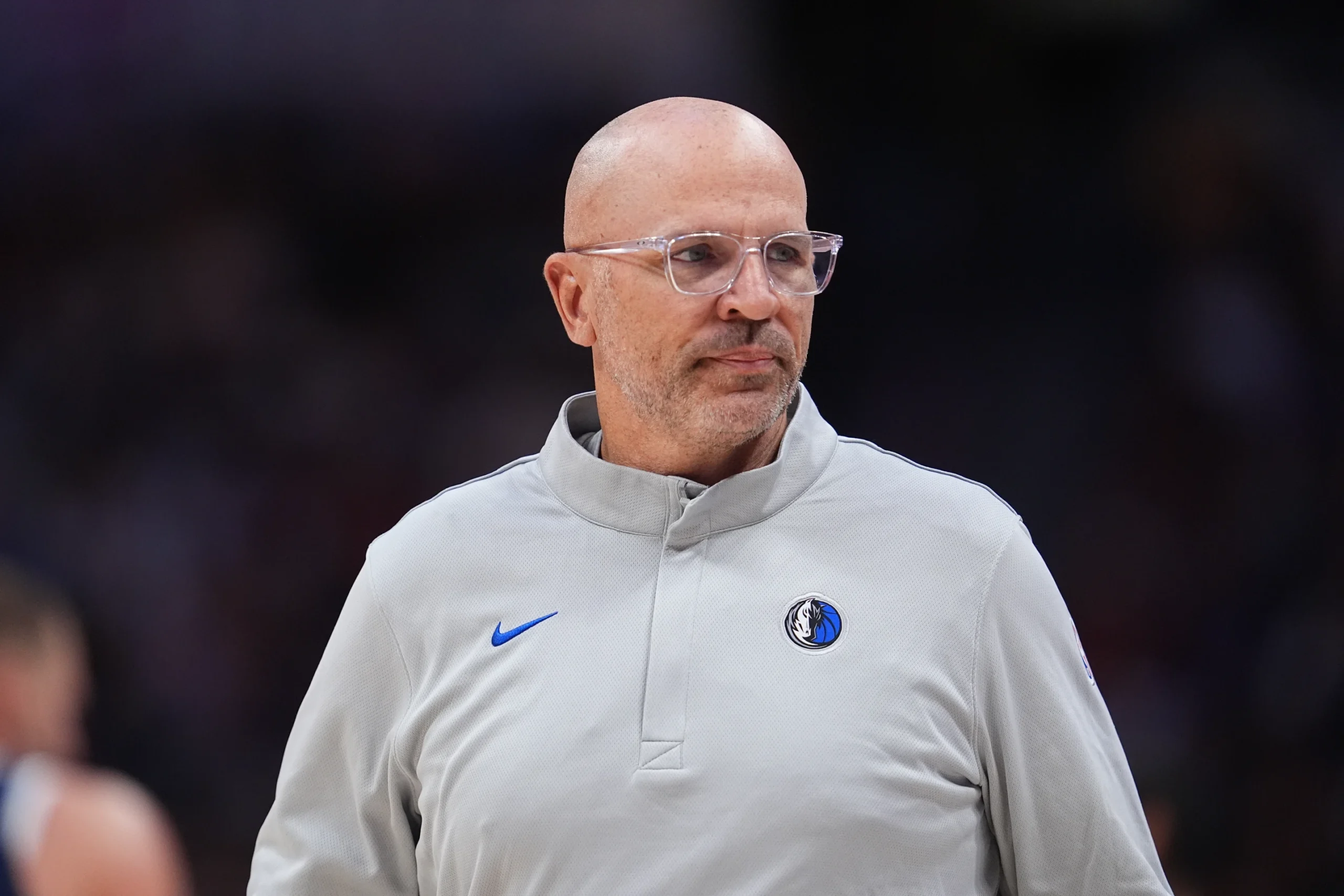 Jason Kidd deja de ser entrenador de los Mavericks, dos semanas después de la contratación del presidente del equipo, Masai Ujiri.