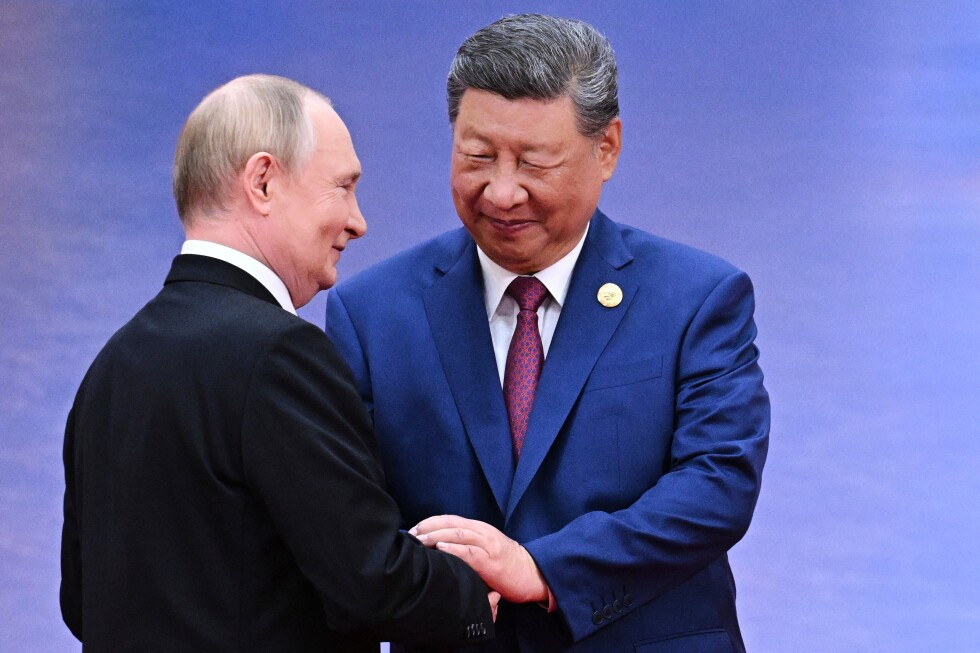 Putin visita China para reafirmar los lazos con Rusia, mientras que Xi también busca relaciones estables con Estados Unidos tras la cumbre de Trump.