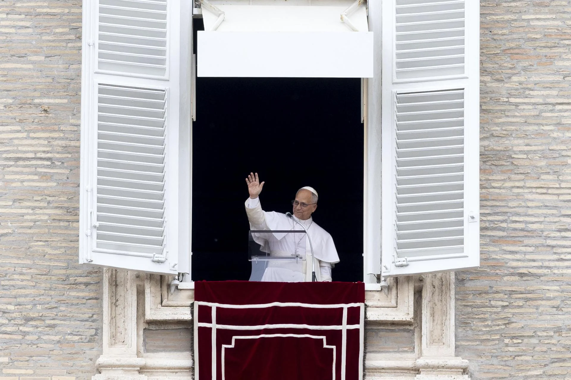 El papa aplaude la acogida del pueblo de Canarias al crucero MV Hondius