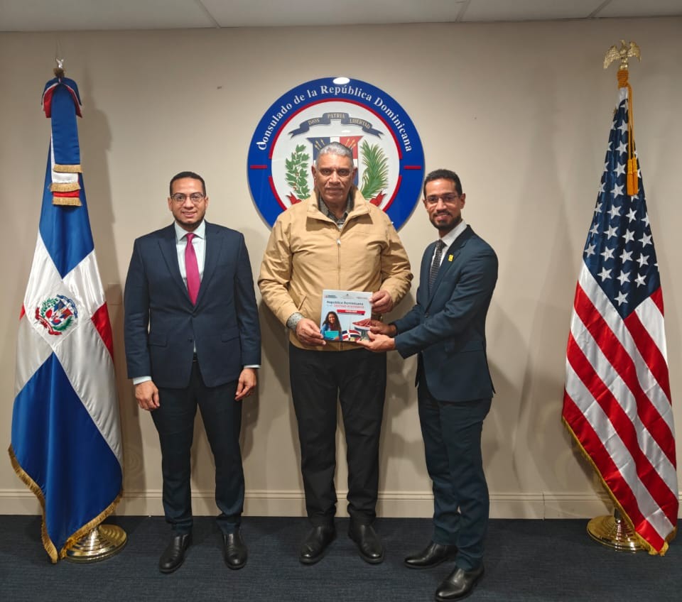 ADOU y el consulado dominicano en Nueva York impulsan oportunidades de educación superior en la diáspora