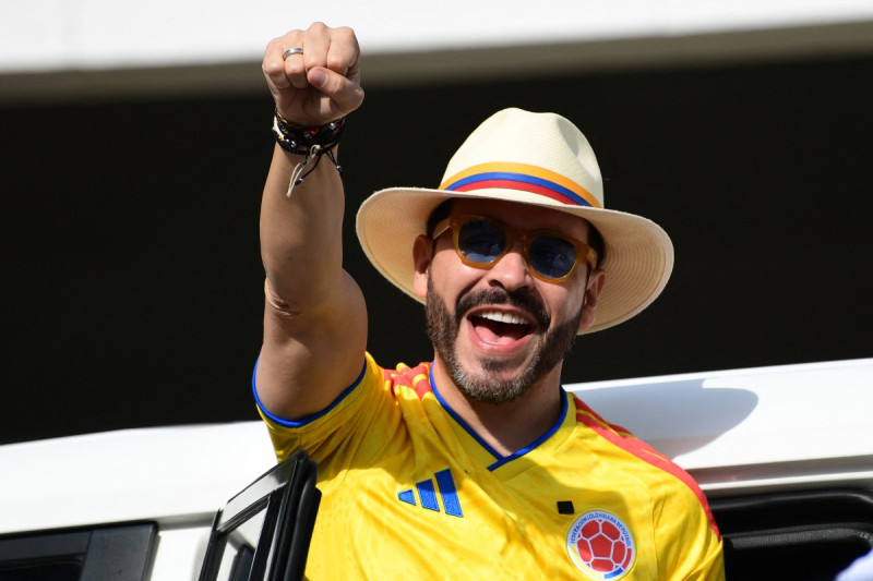 Abelardo De la Espriella: un showman millonario y pro-Trump gobernará Colombia Abelardo De la Espriella: un showman millonario y pro-Trump gobernará Colombia