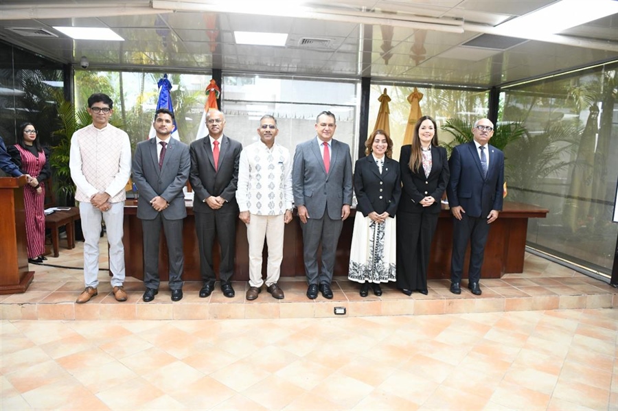 JCE-IESPEC celebra conferencia sobre el Sistema Electoral de la India JCE-IESPEC celebra conferencia sobre el Sistema Electoral de la India