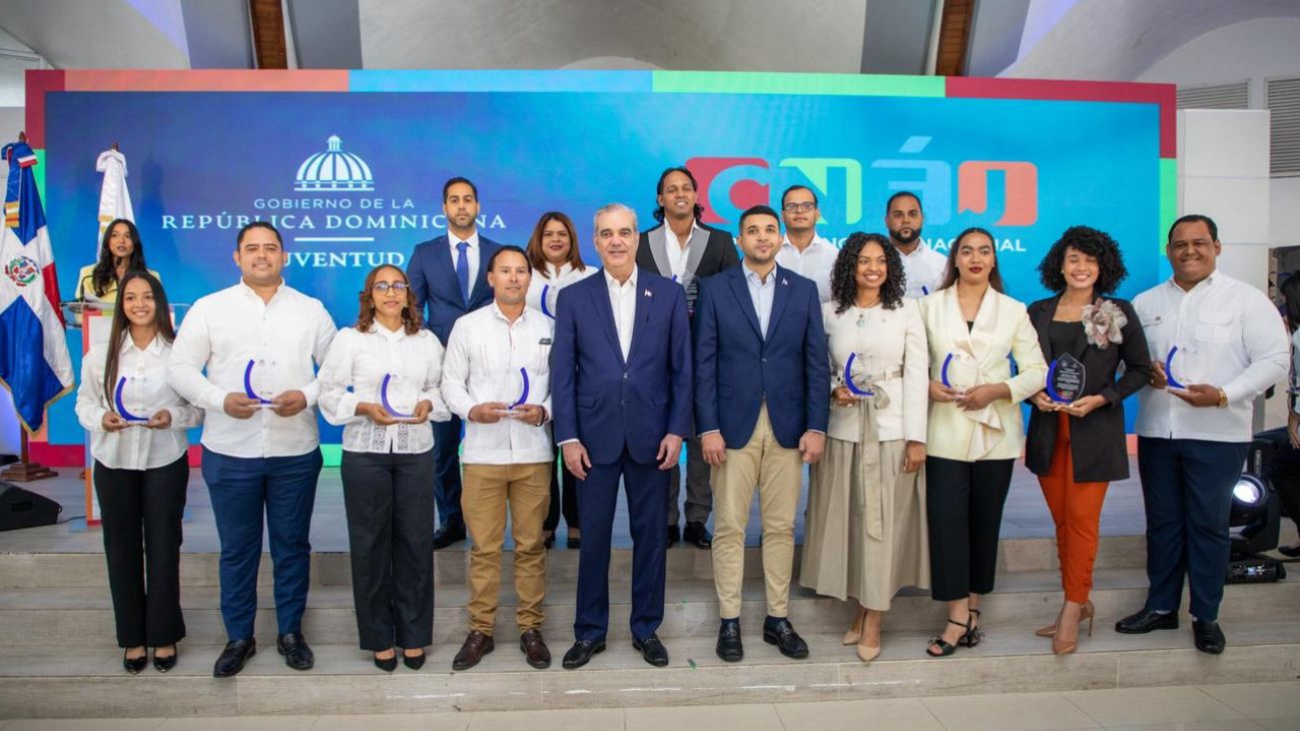 Presidente Abinader llama a los jóvenes a ser guardianes de la ética